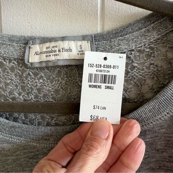 Abercrombie & Fitch Cotton Sweater NWT - Picture 2 of 10